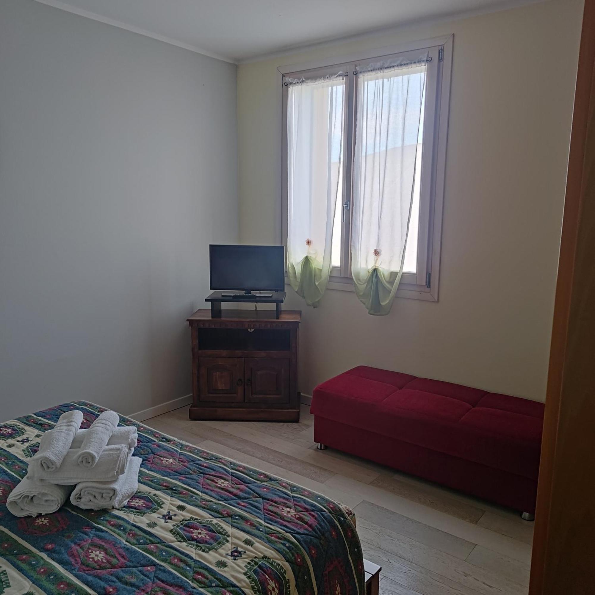 Peschiera Appartamenti Vacanze Пескьера-дель-Гарда Экстерьер фото
